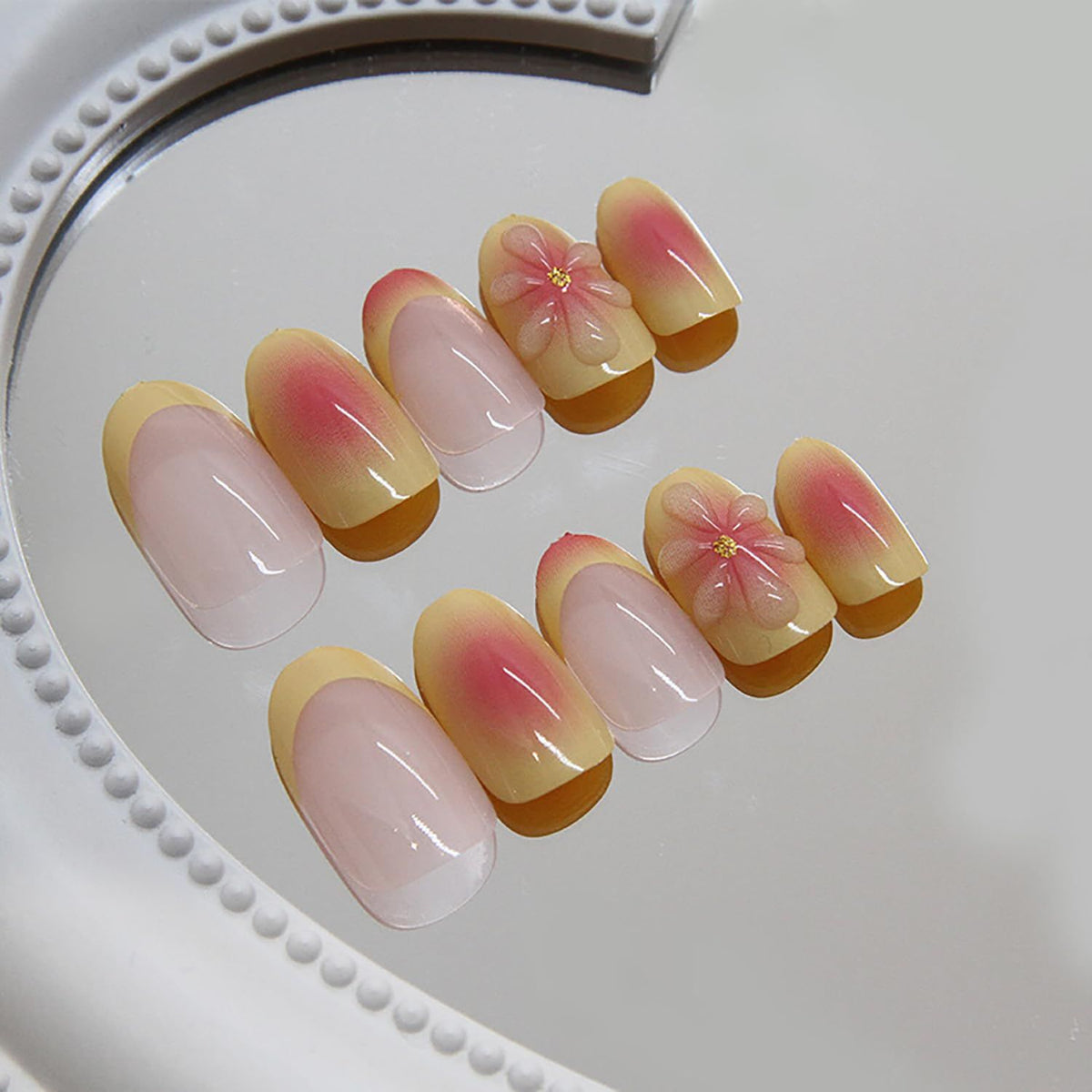 24pcsPress-On Nails for Everyday Wear & Special Occasions – Easy, No-Salon Manicure Solution (light pink)