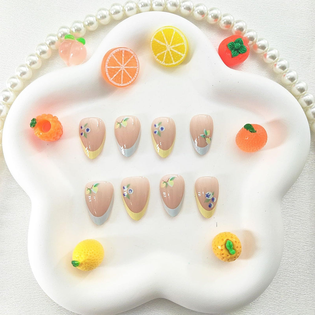 24pcsCute Press-on Nails for Daily Wear, Dates, Parties & Festivals - Ready-to-Use Fake Nails (light pink)
