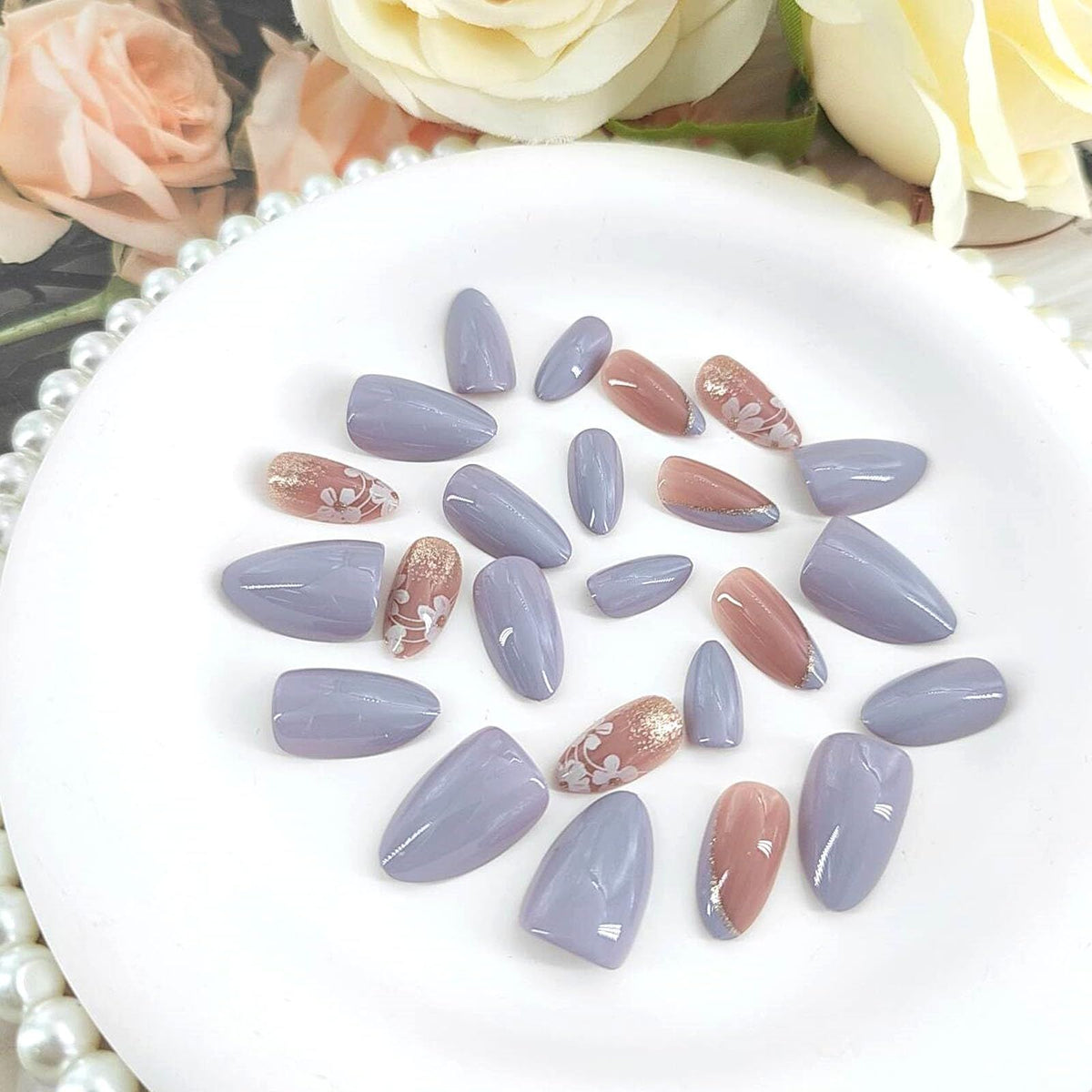 24pcsGorgeous Press-On Nails For Everyday Wear, Parties, Special Occasions & Quick Nail Fixes (Lavender)