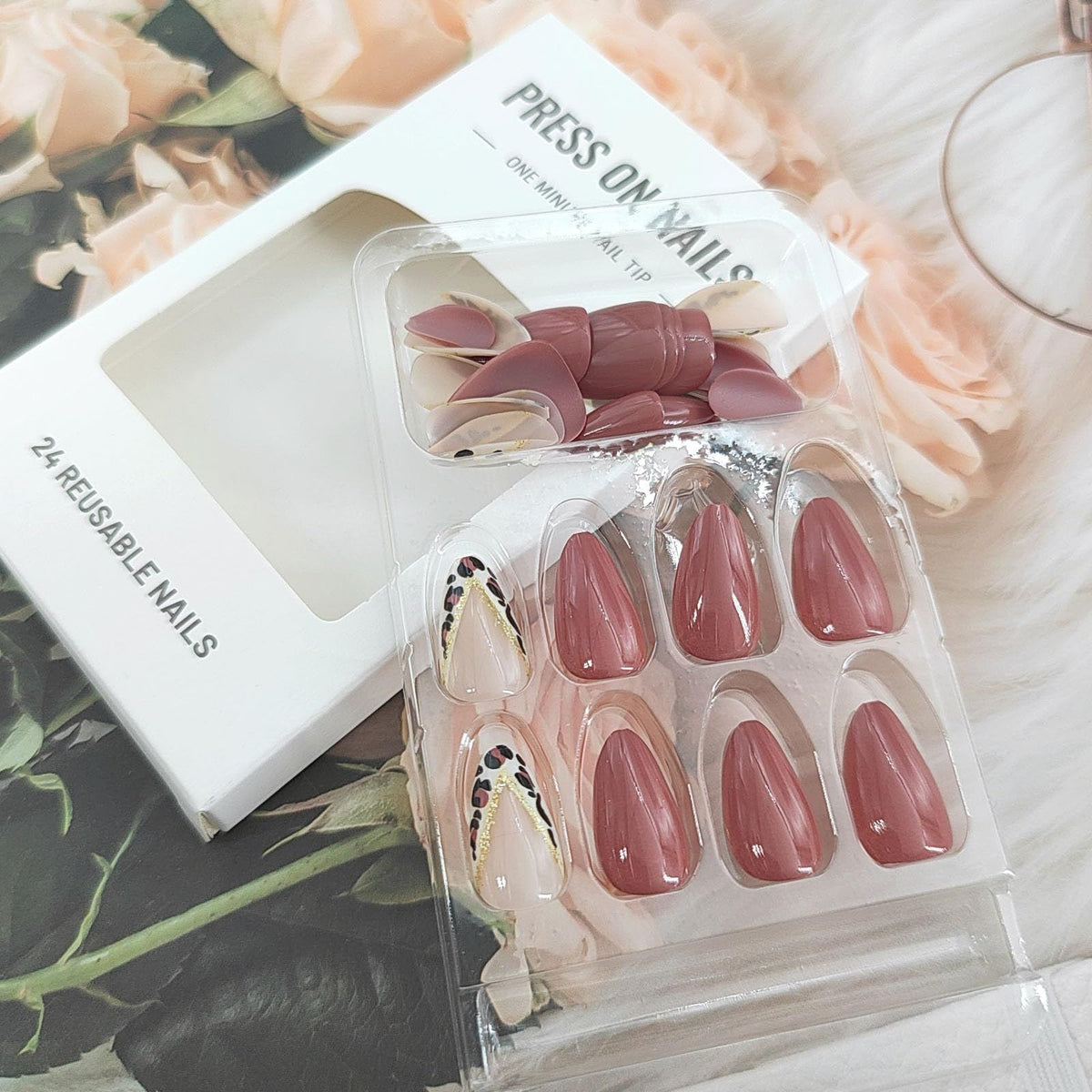 24pcsGlossy Almond Fake Nails for Everyday Wear, Parties, and DIY Nail Art Looks (Brown)