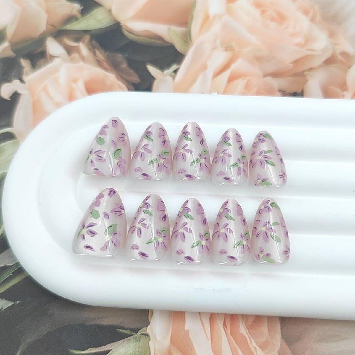 24pcsReusable Press-On Nails for Daily Wear & Special Occasions, Easy Apply, No Salon Trip Needed (Sheer Shimmer)