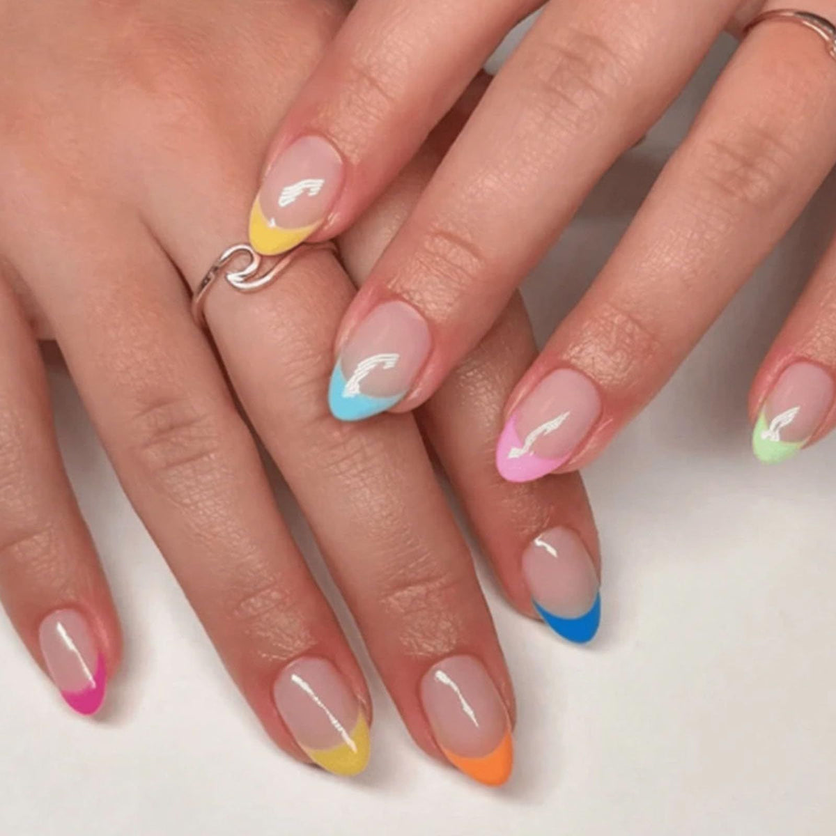 24pcsColorful French Tip Fake Nails, Easy Apply For Daily Wear, Parties And Nail Art Enthusiasts (Vibrant Multicolor)